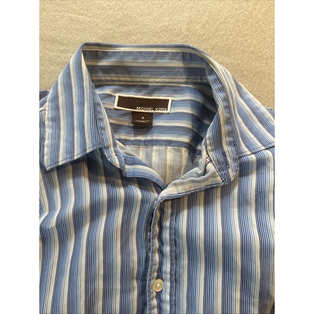 Michael Kors Casual Button Down - Size Small. Mens‎ light blue